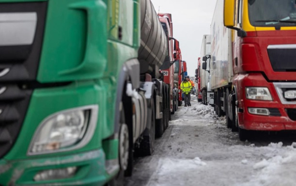 В чергах на кордоні понад 5 тис. вантажівок - ДПСУ