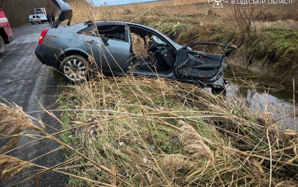 На Одещині автомобіль потрапив у канал, двоє загиблих